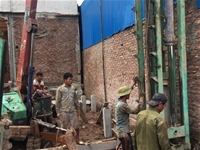Ép cọc bê tông tại đường Đoàn Văn Bơ quận 4 TPHCM